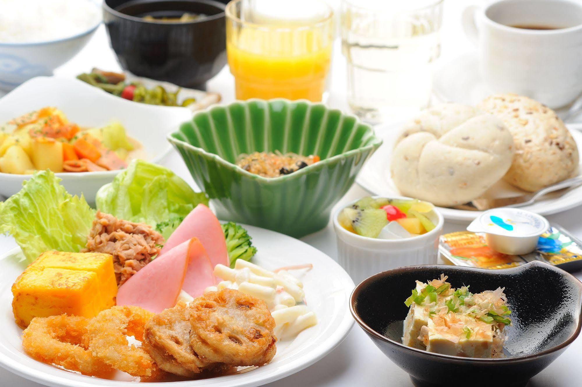 호텔 루트 인 코트 사쿠 외부 사진